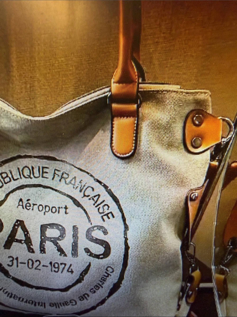 Canvas Paris Stamp Tote Bag with crossbody & adjustable handle. 🆕